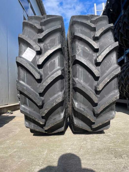 Anvelope noi radiale 420/85R34 marca CEAT pentru tractor spate