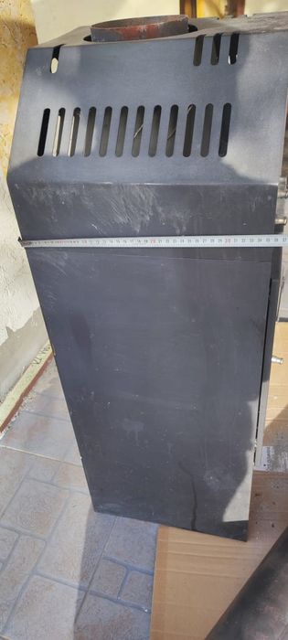 Продам печь-камин вместе с трубой