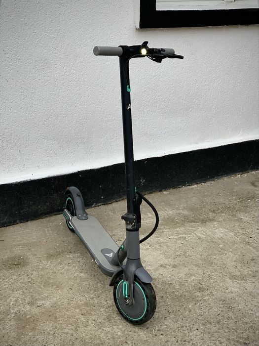 Vând trotinetă electrică AIERIUM T350 pro. Viteză maximă 31.