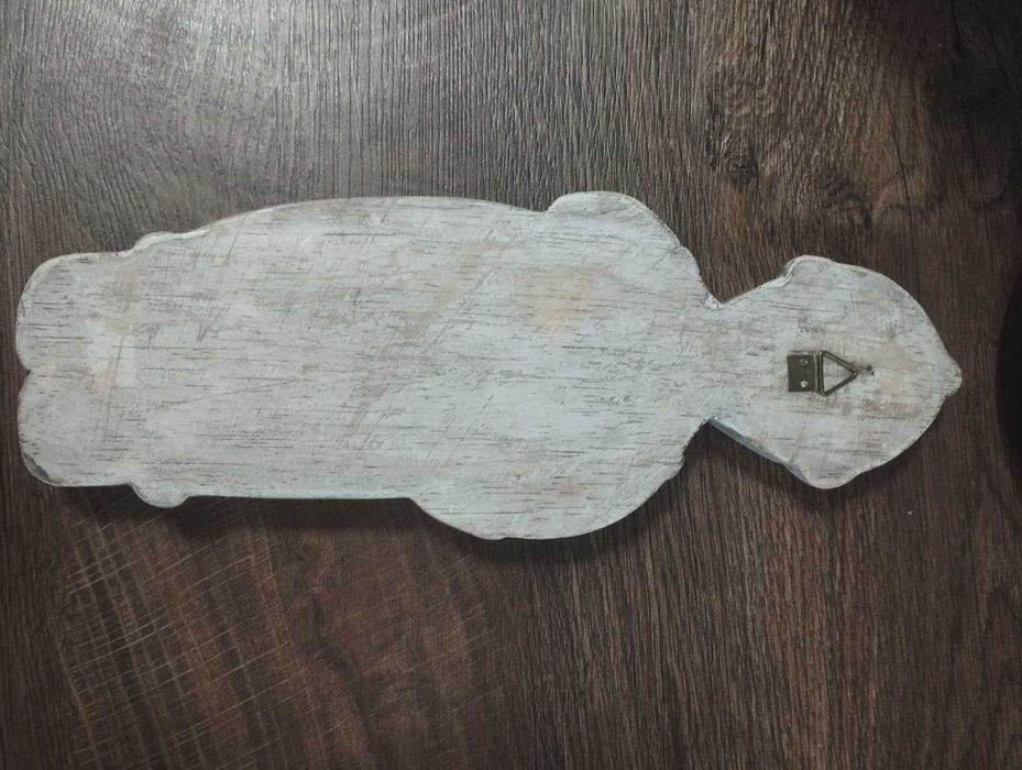 Дървена фигурка за стена