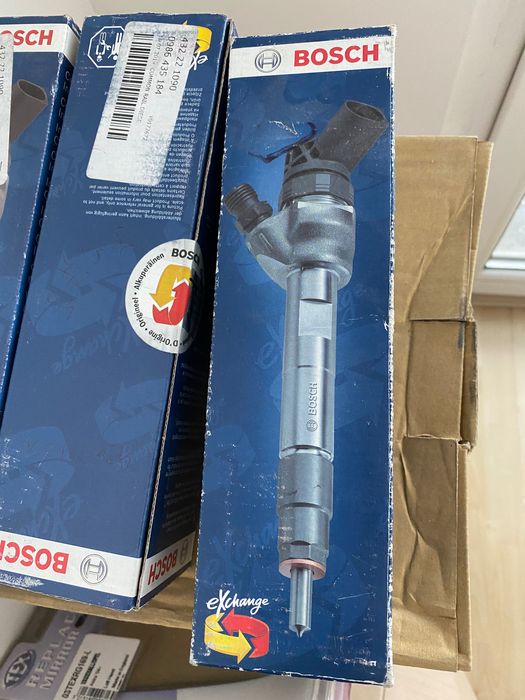 Инжектор за автомобил Мерцедес описание в една от снимките