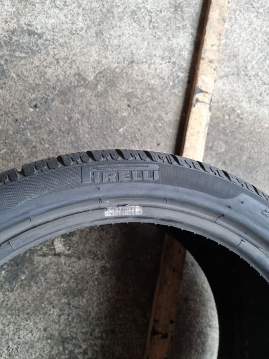 2 anvelope iarna ca si noi PIRELLI 295/30/20 dot 2019 pret per bucata