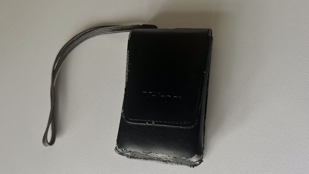 Nikon  Coolpix S3300