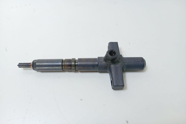 Injector 2.8 td 483Z484410 Mitsubishi Pajero a 3-a generatie (facelif