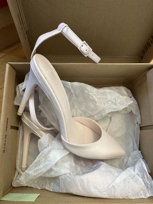 Sandale nou nouțe 38