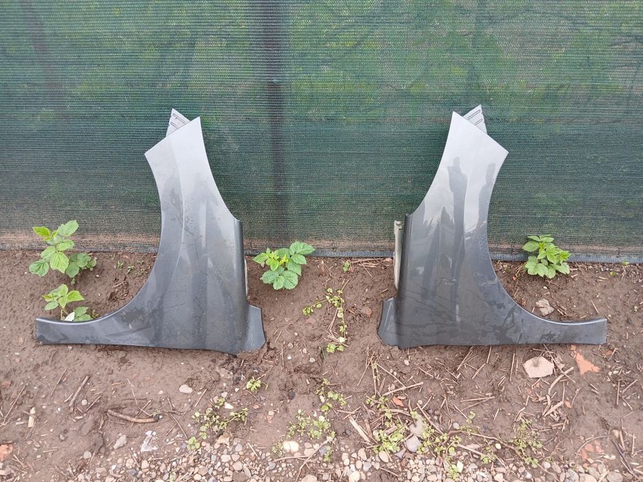 Bara Spoiler Fata Capota Aripi Peugeot 207