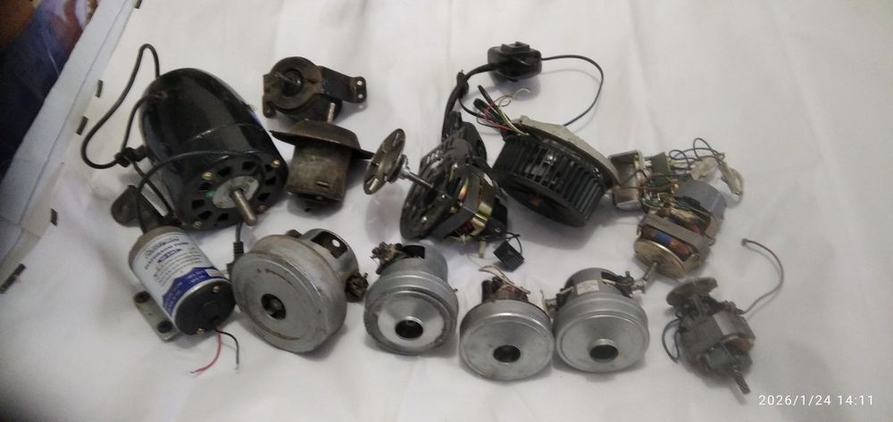 Моторы разные.продам.