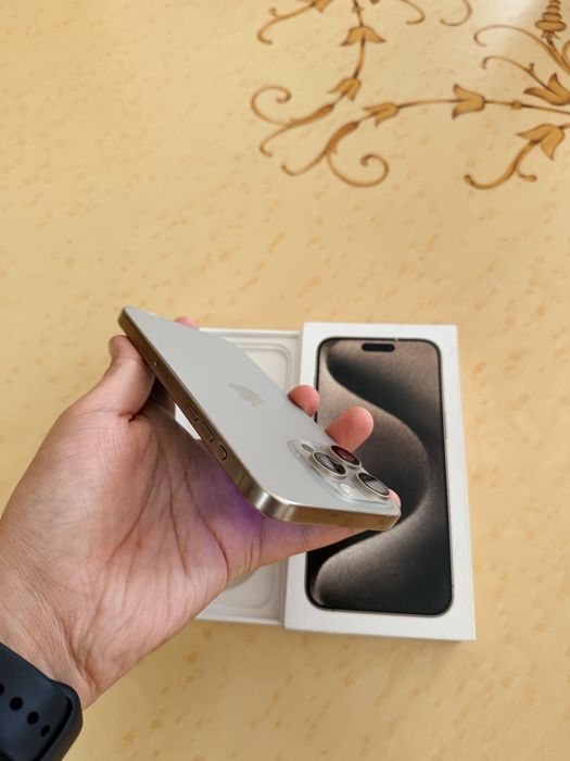 iPhone 15 Pro Max 256Gb - В отличном состоянии