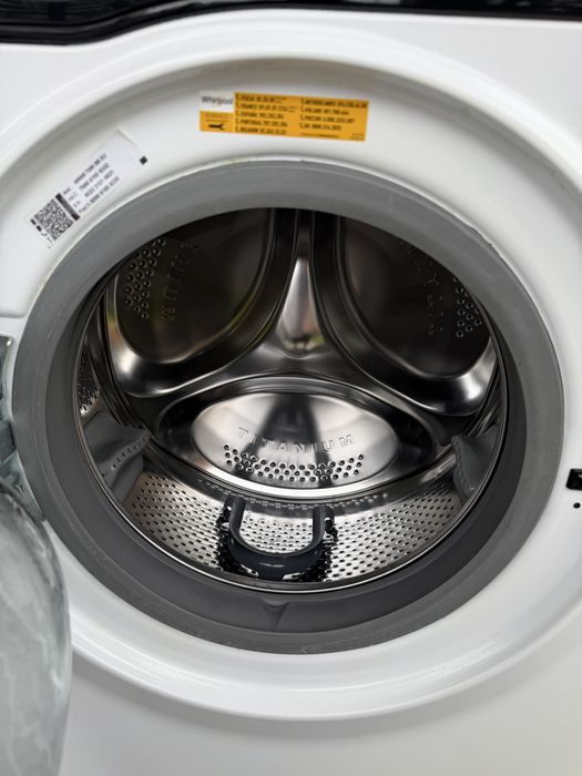 Masina de spalat rufe Slim Whirlpool , 7 kg, 1200 RPM,Motor Inverter, Display Big digital, Negru , in garantie