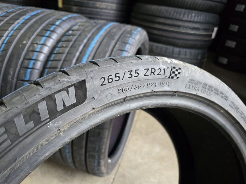 305/30/21//265/35/21 MICHELIN