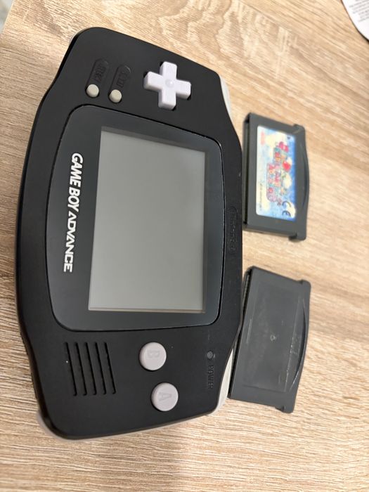 Gameboy Advance + 2 jocuri