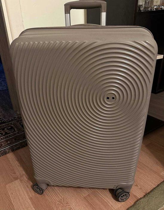 Продам чемодан Lumberjack 30x40x60 в хорошем состоянии Учтепа-26