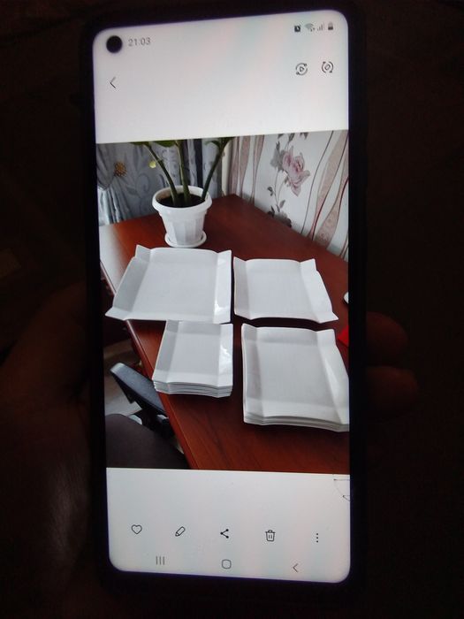 Продаю набор тарелок и блюд