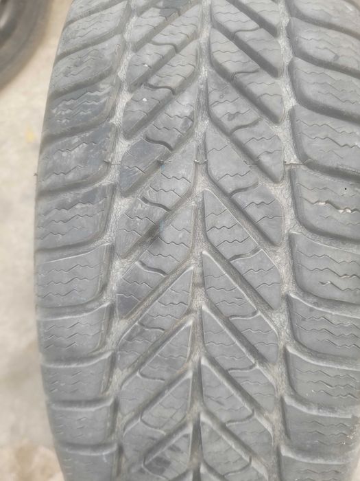 Зимни гуми 15 цола