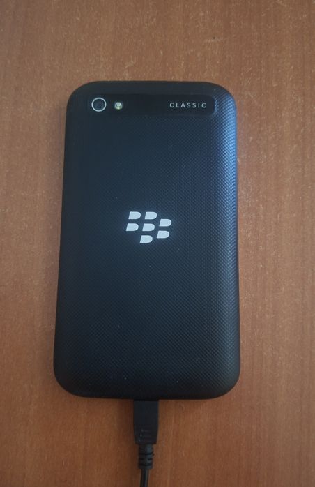 Blackberry Classic + boxă wireless