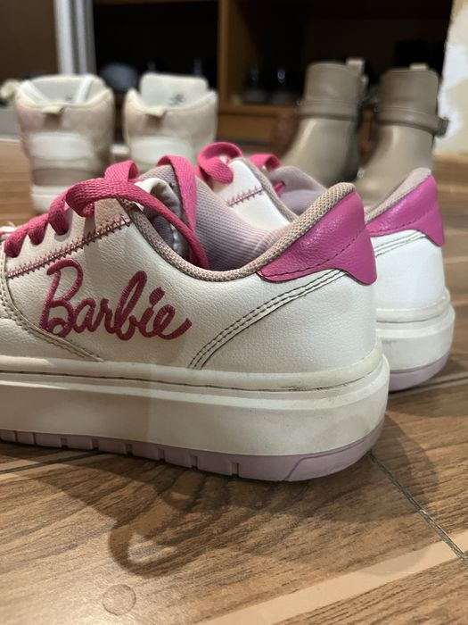 Продам кроссовки Zara