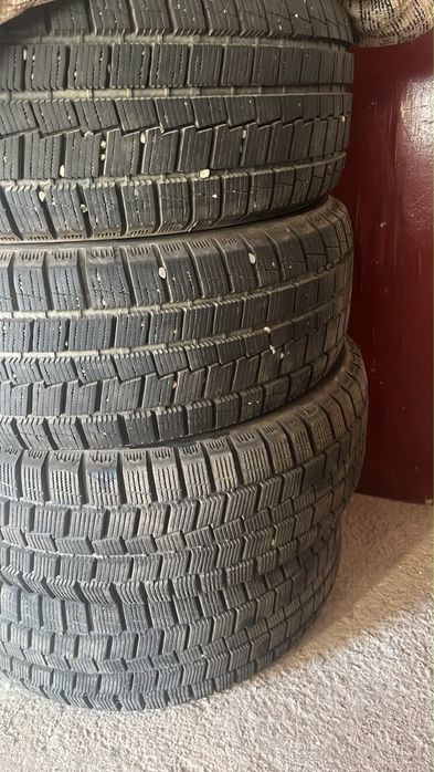 Зимний Авто шины срочно продам