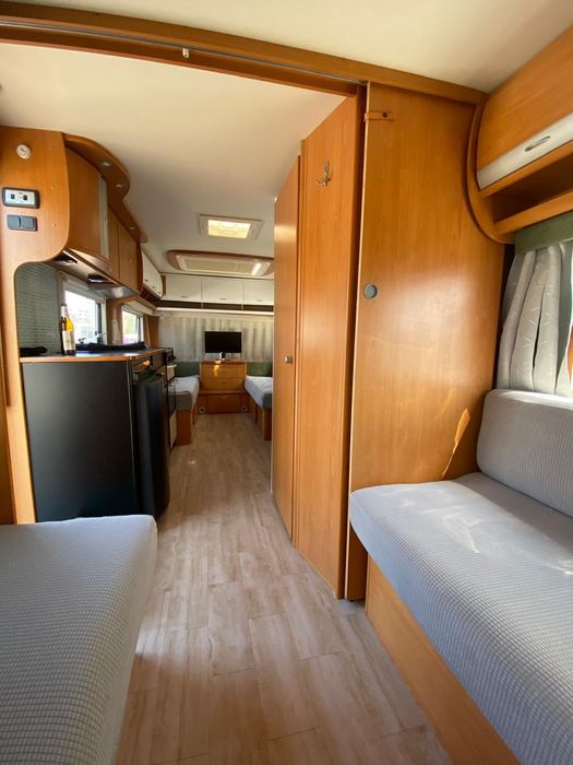 Продавам Каравана