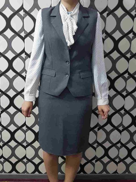 Деловой Костюм тройка женский