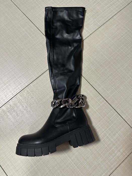 Дамски Чизми в черно