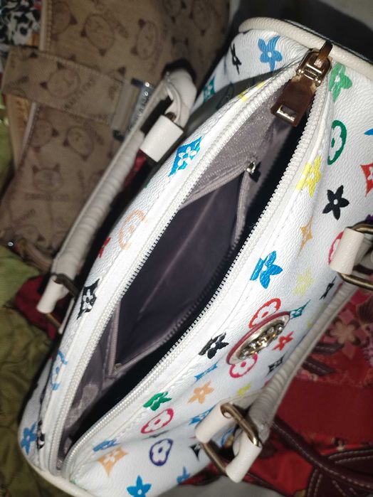 Desigual-дамски чанти