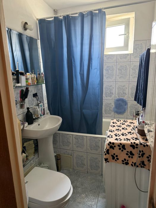 Proprietar – Închiriez apartament 3 camere | Loc de parcare inclus | Sector 4 – Brâncoveanu