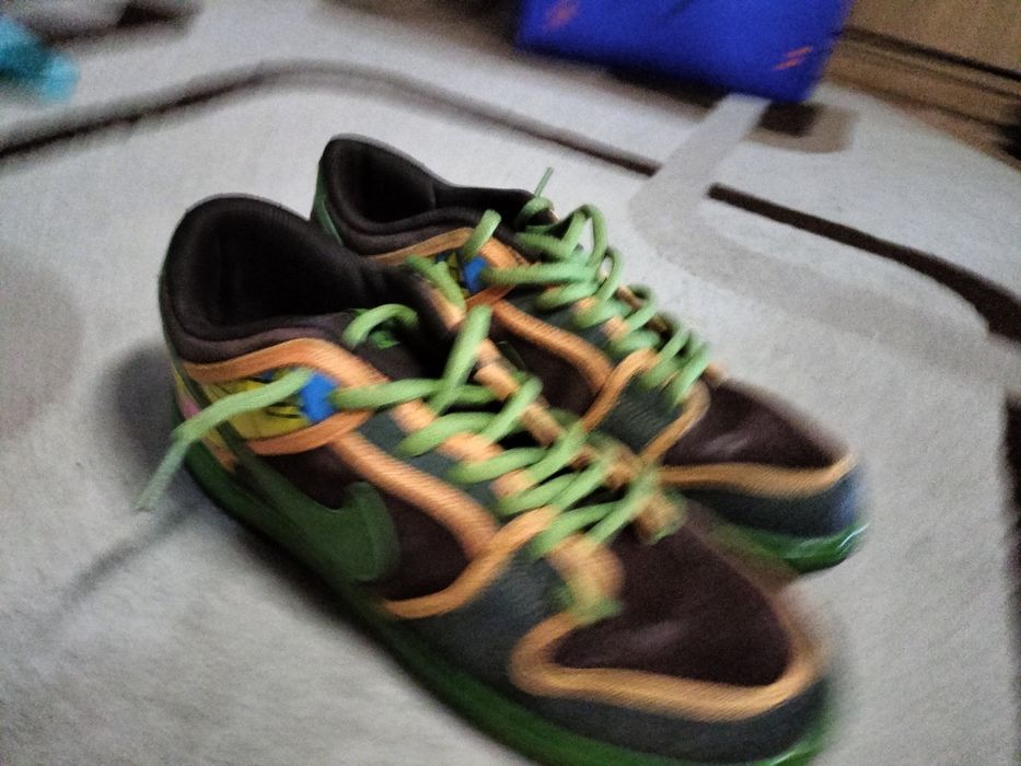 Продам кроссовки мужские