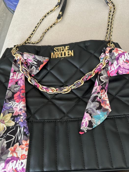 Продавам чанта Steve Madden