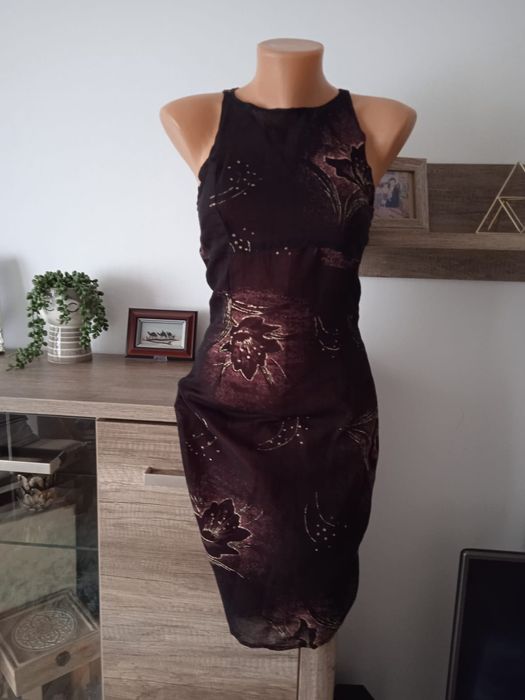 Rochie elegantă midi