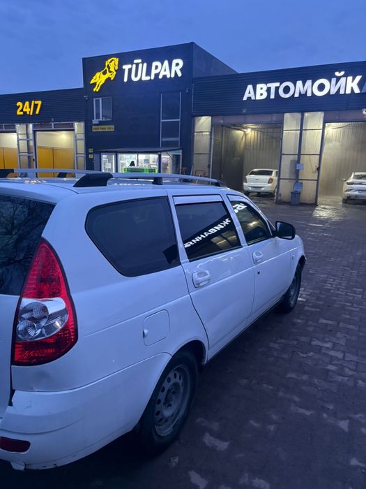 Приора универсал срочно.