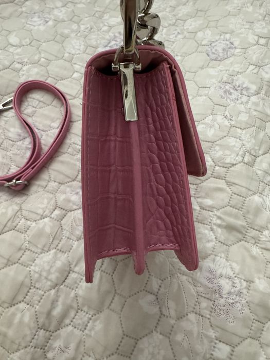 Сумка bershka розовая