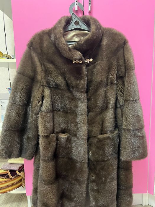 Продам норковую шубу