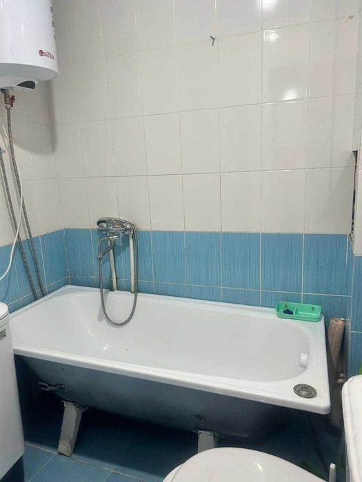 Продам 2-х комнатную Королева 72