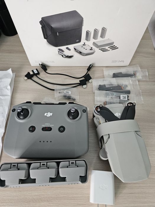 Продаю Дрон Dji mini 2 fly combo