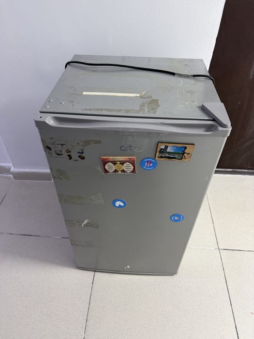 Продам мини холодильник