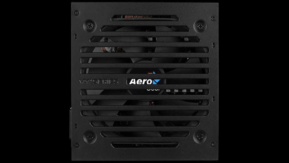 Блок питания AeroCool VX Plus 800W — в отличном состоянии