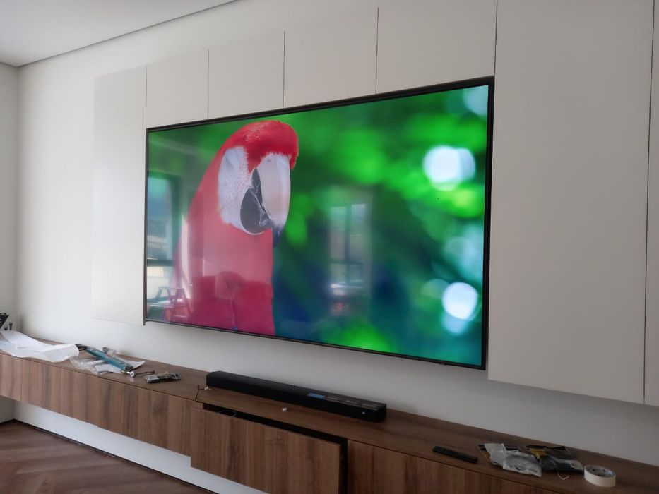 Установка и навеска телевизоров