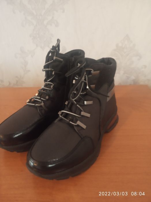 Ботинки   для  дев.