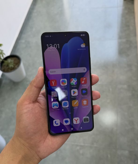 Xiaomi 12T pro 12/256 gb ideal holatda imeidan o’tmagan
