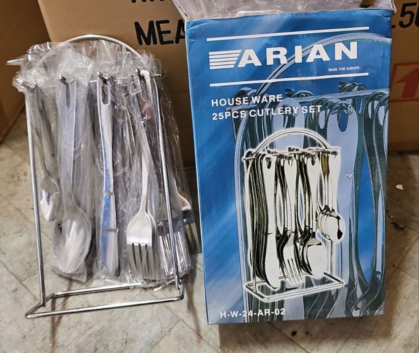 Прибори за хранене – Стил и издръжливост в 25 части