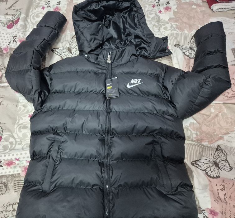 Ново зимно пухесто яке Nike