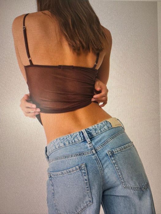 Продам новые джинсы. Бренд - Stradivarius.