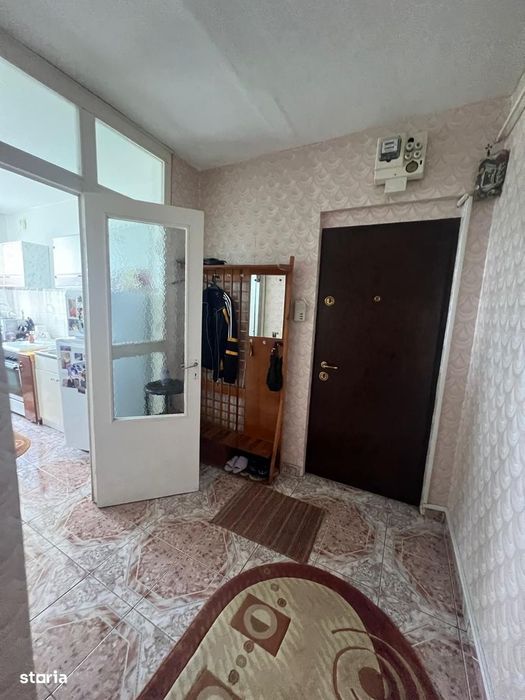 vand apartament cu 2 camere M19 pret 60.000 euro neg