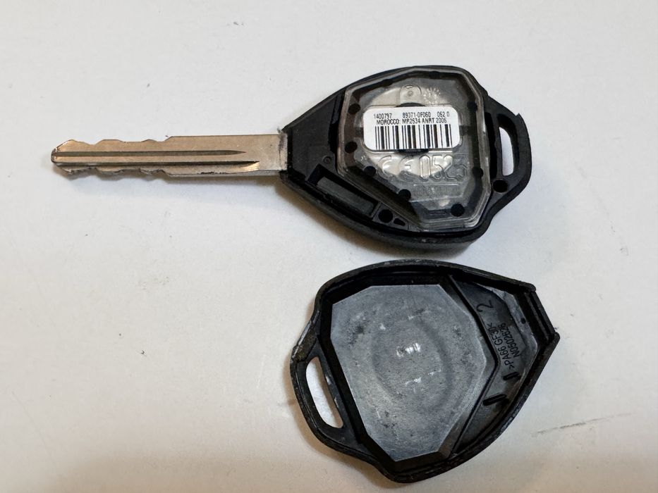Оригинален ключ за Tpyota 2009-2014г 433Mz