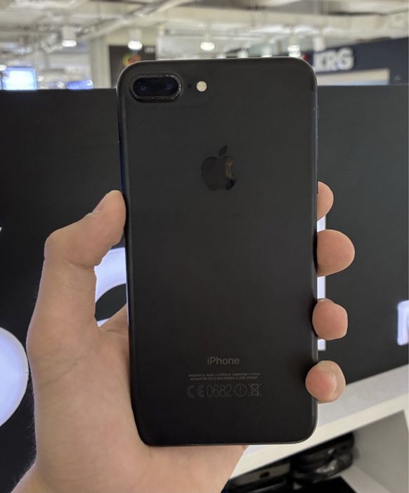 Айфон 7+ состояние отличное