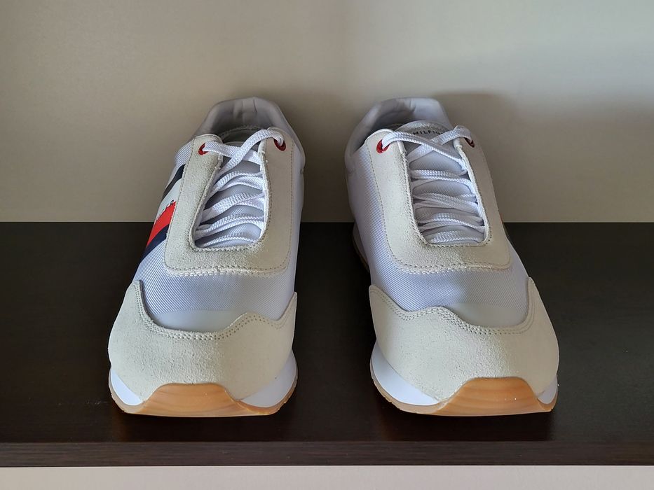 Tommy Hilfiger corporate Налични 46номер 30см/ 45номер 29см Стелка