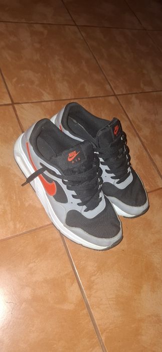 Vând adidasi nike air max sc barbati