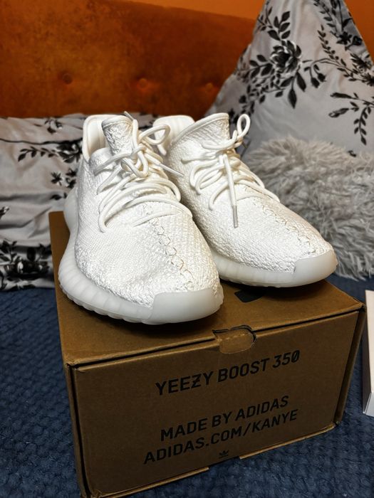 Adidas Yeezy Boost 350 V2 Triple White / Cream White – Stare foarte bună