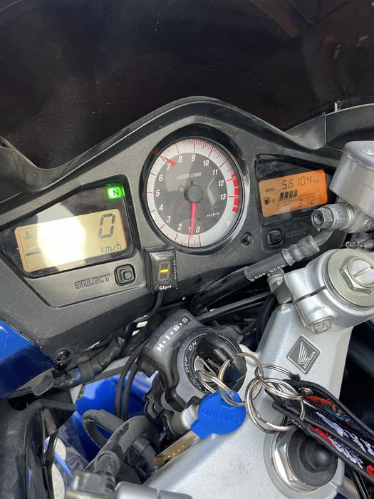 Продавам Honda Vfr 800