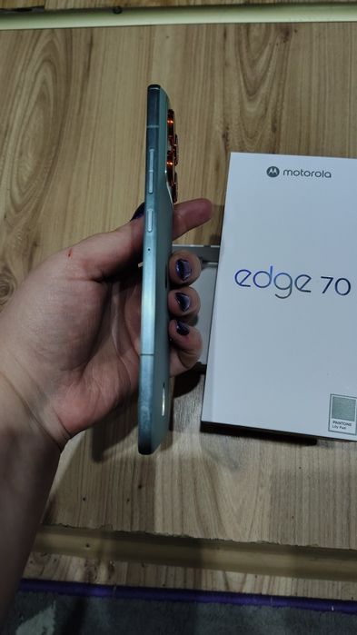 Telefon Motorola edge 70